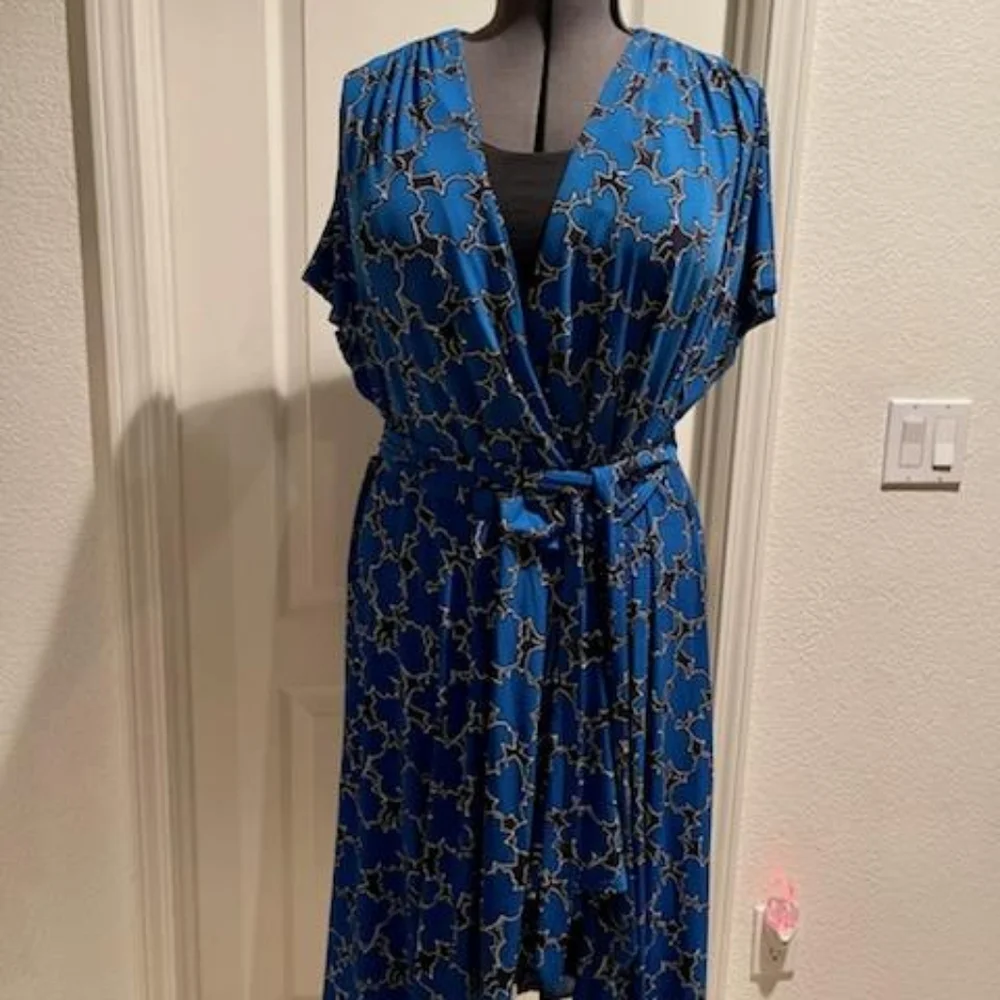 Womens Casual wrap dress - Picture 1 of 4
